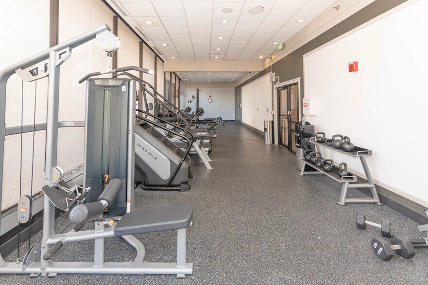 More Photos Of 101 W Fayette St, Baltimore Apartments For Sale