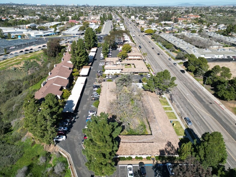 More Photos Of 3650 Clairemont Dr, San Diego Unknown For Lease