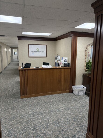 More Photos Of 673 Morris Ave, Springfield Office For Lease