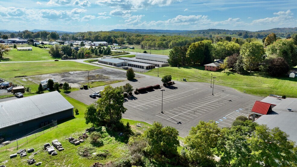More Photos Of 157 Maple Carriage Dr, Lewisburg Bowling Alley For Sale