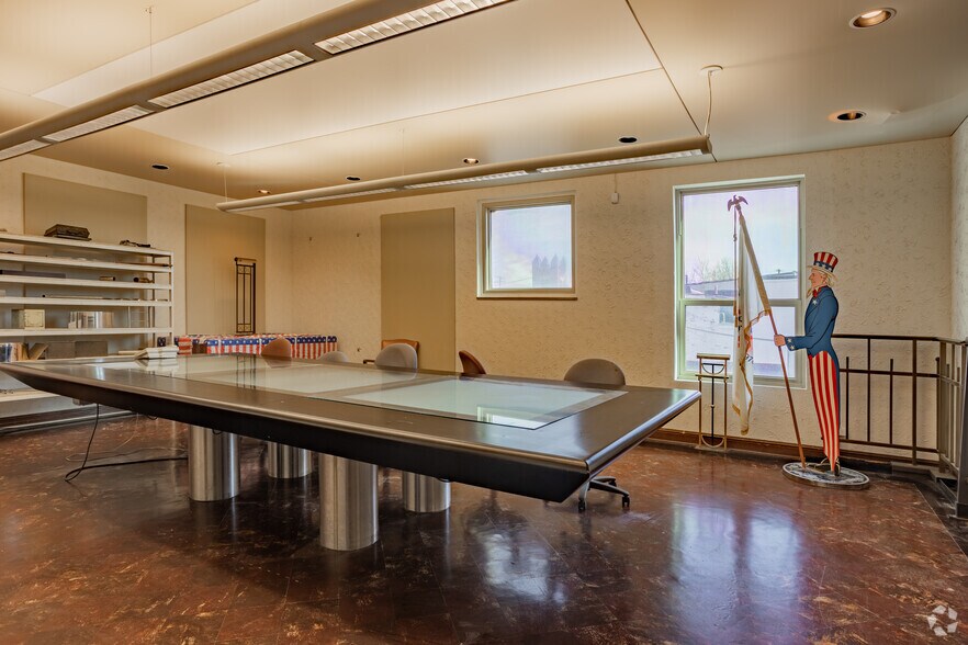 More Photos Of 1873 E 55th St, Cleveland Warehouse For Sale