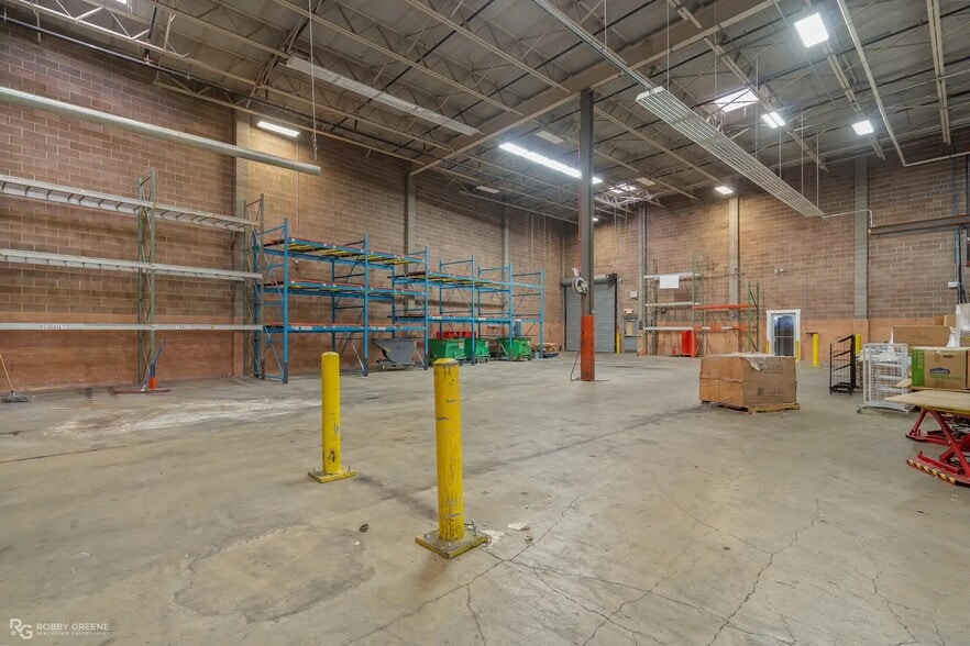 More Photos Of 400 Lake St, Shreveport Warehouse For Lease