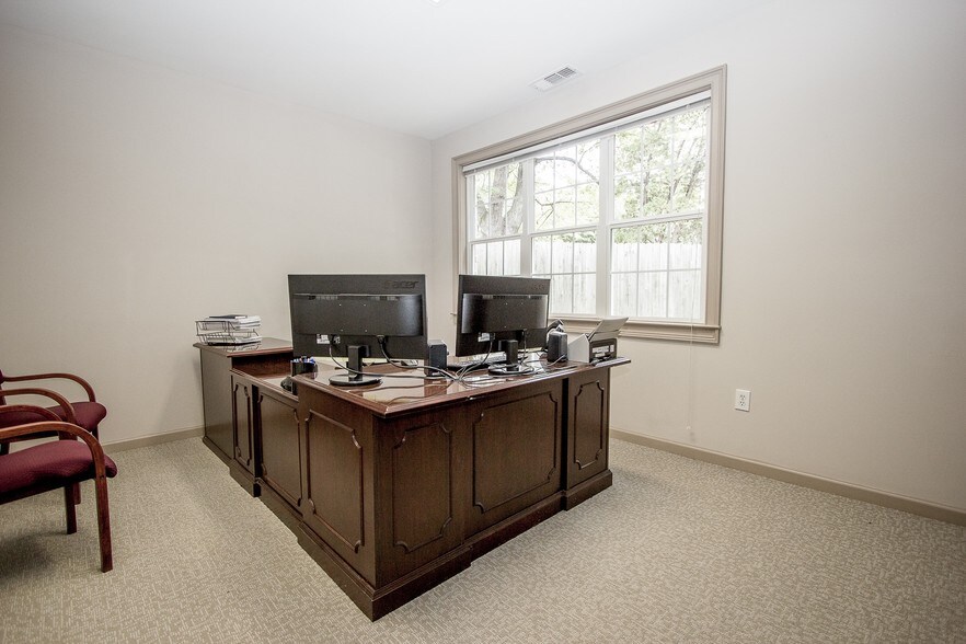 More Photos Of 4180 Providence Rd, Marietta Unknown For Lease