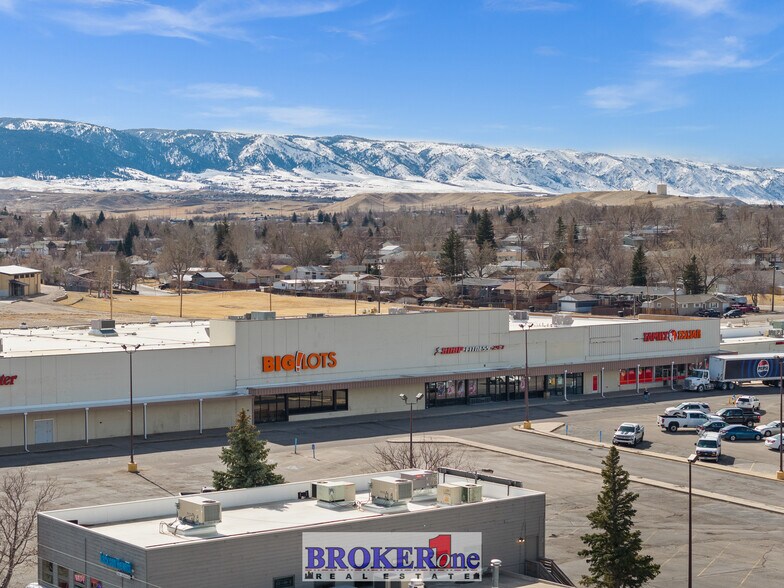 More Photos Of 2135 E 12th St, Casper Unknown For Lease