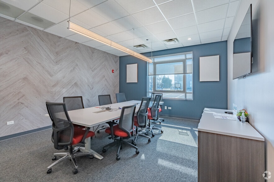 More Photos Of 7851 W 185th St, Tinley Park Unknown For Lease