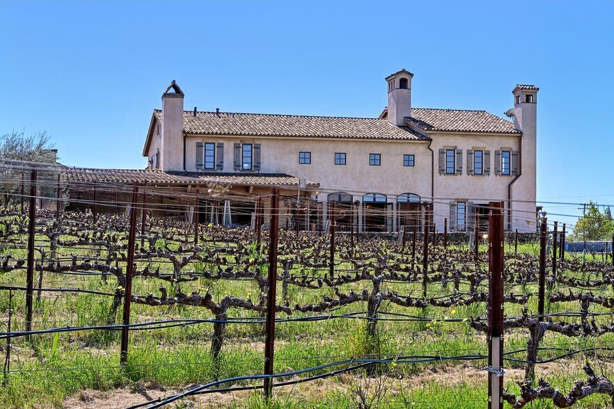 More Photos Of 1096 Hardman Ave, Napa Winery Vineyard For Sale