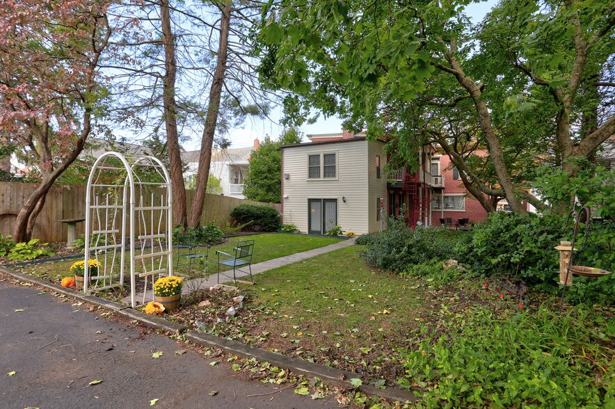 More Photos Of 62 E Main St, Lititz Hospitality For Sale