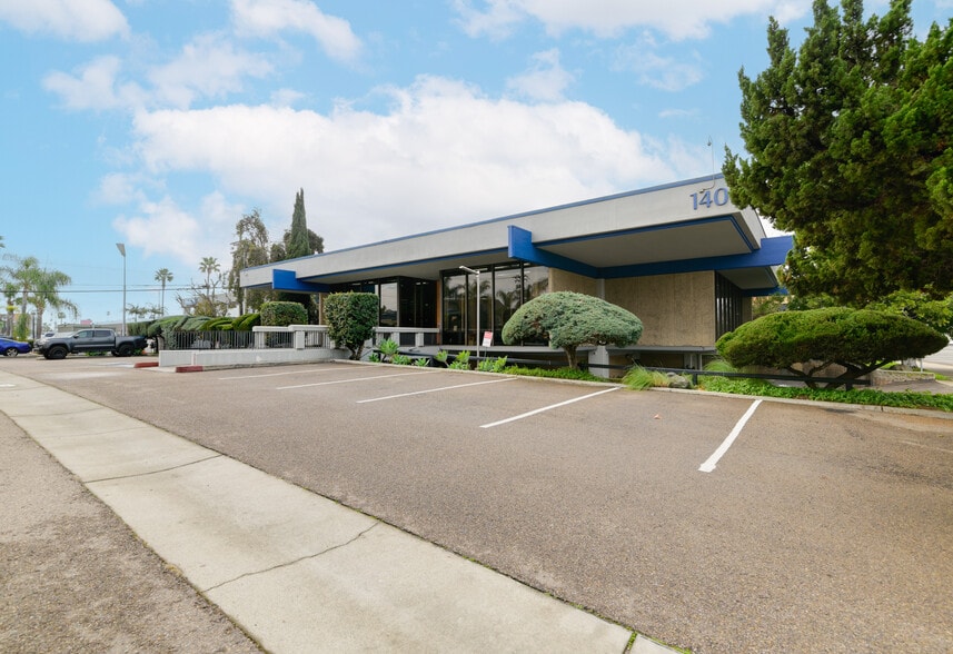 More Photos Of 140 N Escondido Blvd, Escondido Office For Sale