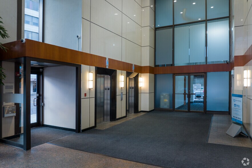 More Photos Of 10 Four Seasons Pl, Toronto Office For Lease