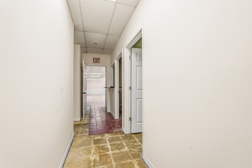 More Photos Of 1635 14th Ave, Vero Beach Office For Lease