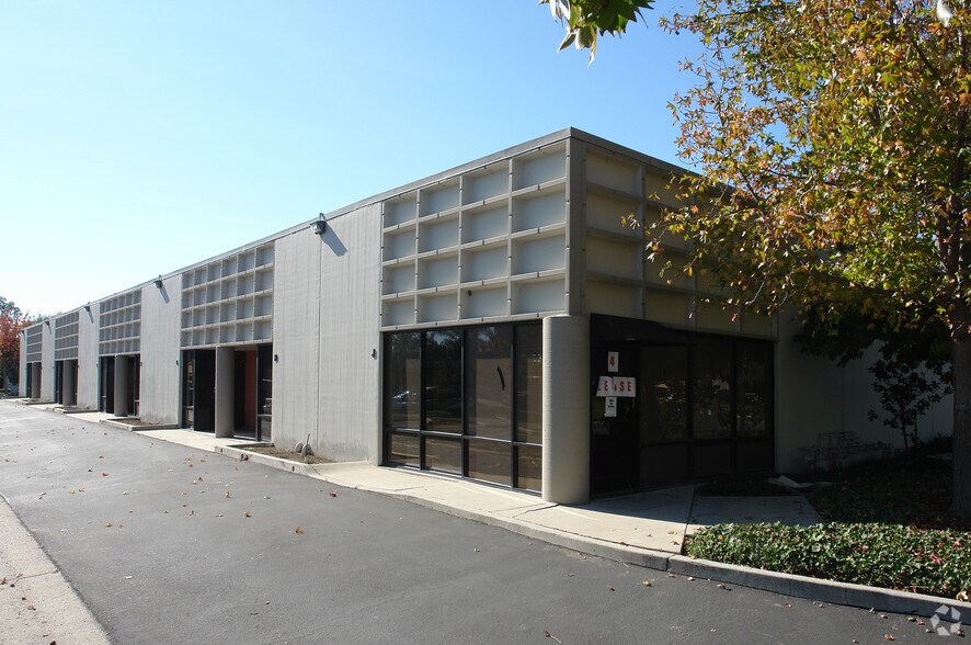 Primary Photo Of 2057 Goodyear Ave, Ventura Manufacturing For Sale