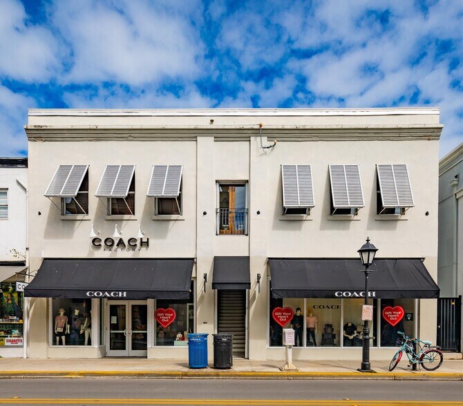 Primary Photo Of 515-517 Duval St, Key West Storefront Retail Office For Sale