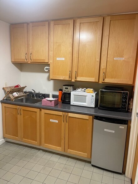 More Photos Of 4879 Mission St, San Francisco Storefront For Lease