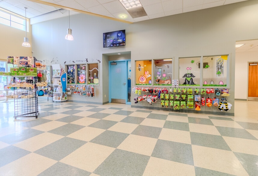 More Photos Of 4051-4063 William Penn Hwy, Murrysville Freestanding For Lease