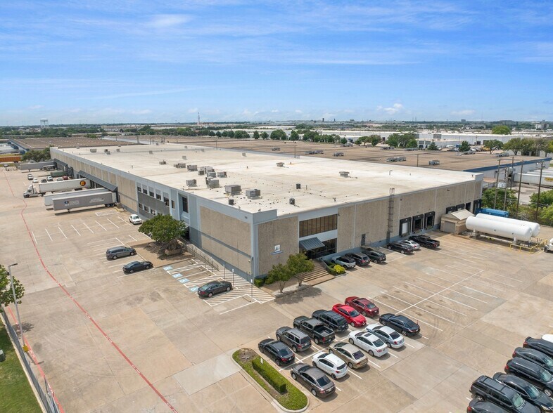 More Photos Of 807-809 110th St, Arlington Distribution For Lease