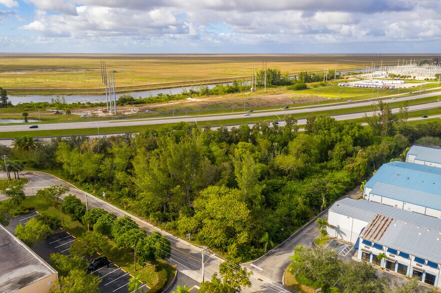 More Photos Of 10900 NW 52nd St, Sunrise Land For Sale