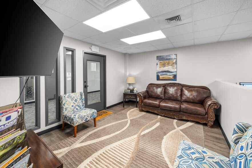 More Photos Of 1730 SW Military Dr, San Antonio Medical For Sale