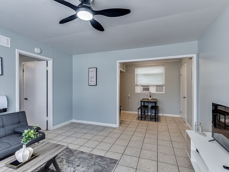 More Photos Of 506 SW 24th St, Oklahoma City Apartments For Sale