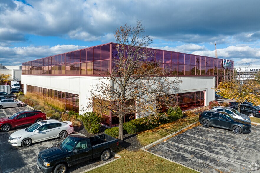 More Photos Of 1016 Sutton Dr, Burlington Office For Lease