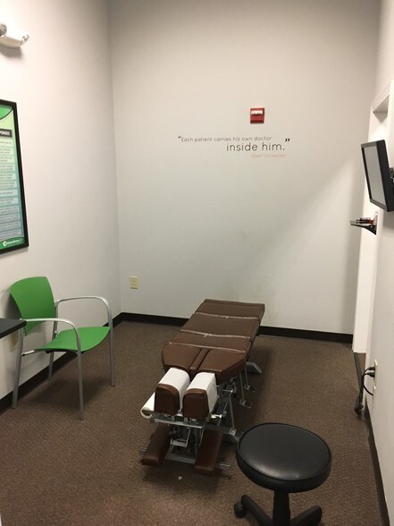 More Photos Of 11550 Webb Bridge Way, Alpharetta Unknown For Lease