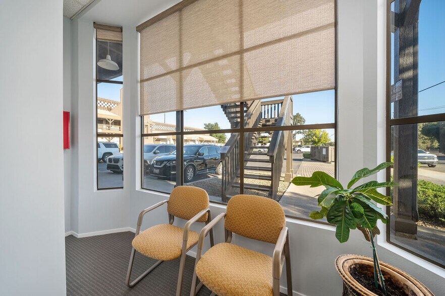More Photos Of 935 Riverside Ave, Paso Robles Medical For Sale