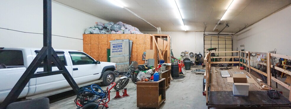 More Photos Of 11227 Twitty Dr, Rolla Industrial For Sale