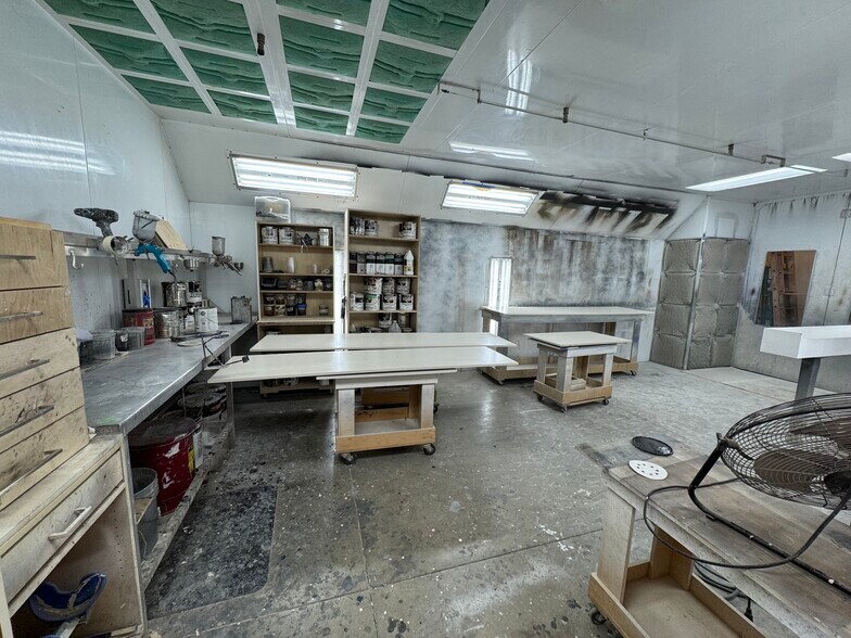 More Photos Of 329 NE 3rd Ave, Cape Coral Showroom For Sale