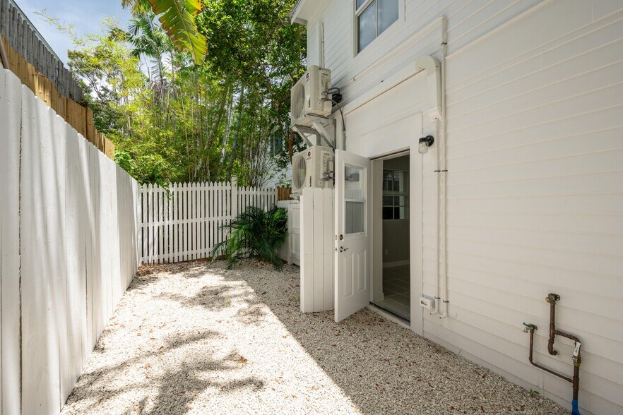 More Photos Of 818 Elizabeth St, Key West Apartments For Sale