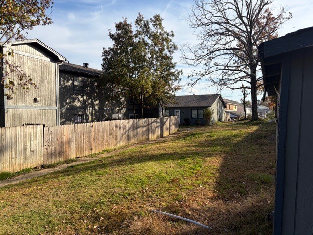 More Photos Of 2018 Sanford Dr, Little Rock Apartments For Sale