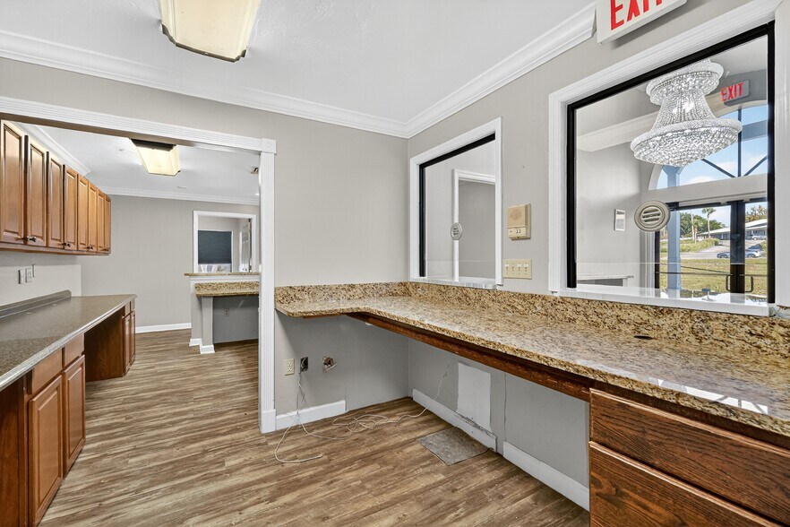 More Photos Of 8404 Us Highway 441, Leesburg Freestanding For Lease