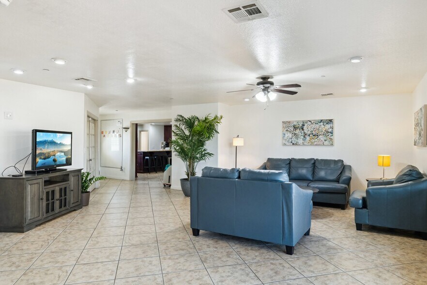 More Photos Of 8333 E Quarterline Rd, Mesa Assisted Living For Sale