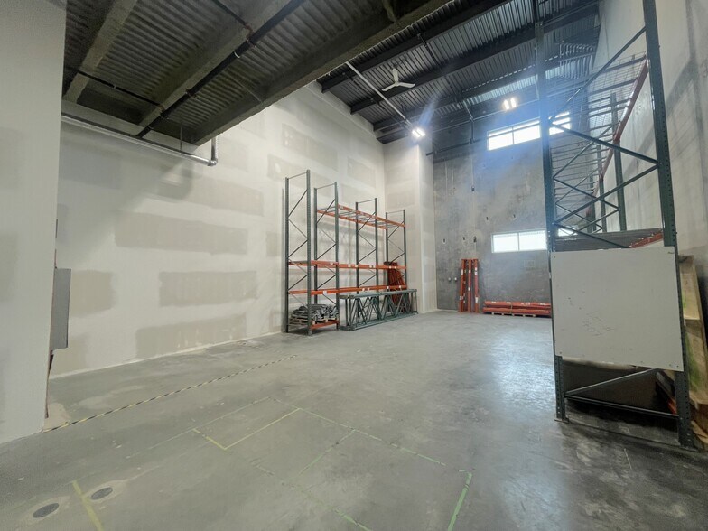 More Photos Of 23288 Fraserwood Way, Richmond Warehouse For Lease