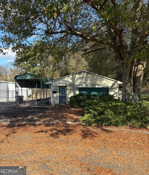 More Photos Of 12 Commerce Ct SE, Rome Flex For Sale