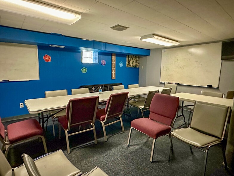 More Photos Of 3201 Itaska St, Saint Louis Specialty For Sale