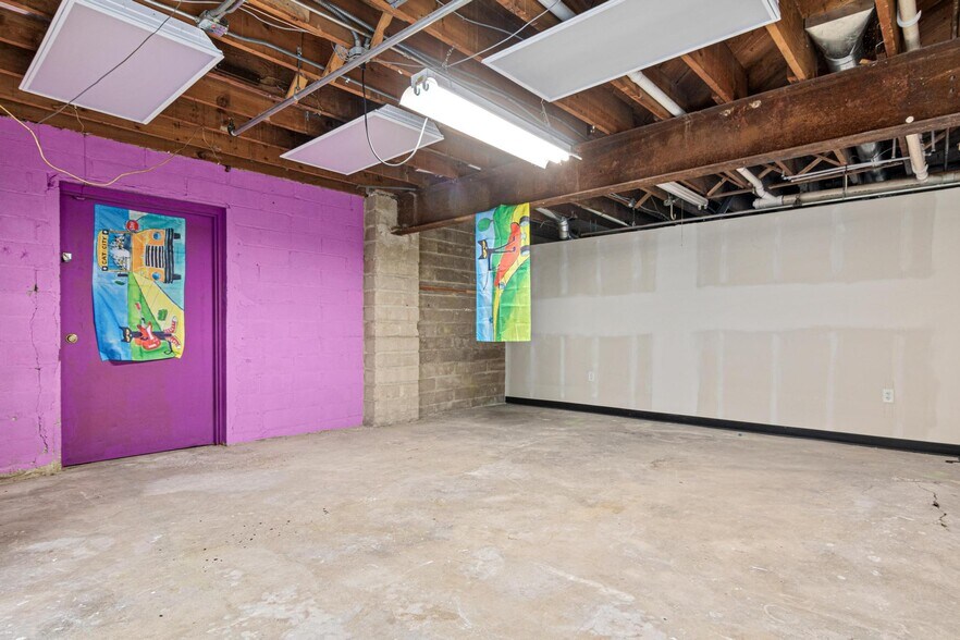 More Photos Of 5611 Chicago Ave, Minneapolis Storefront For Sale