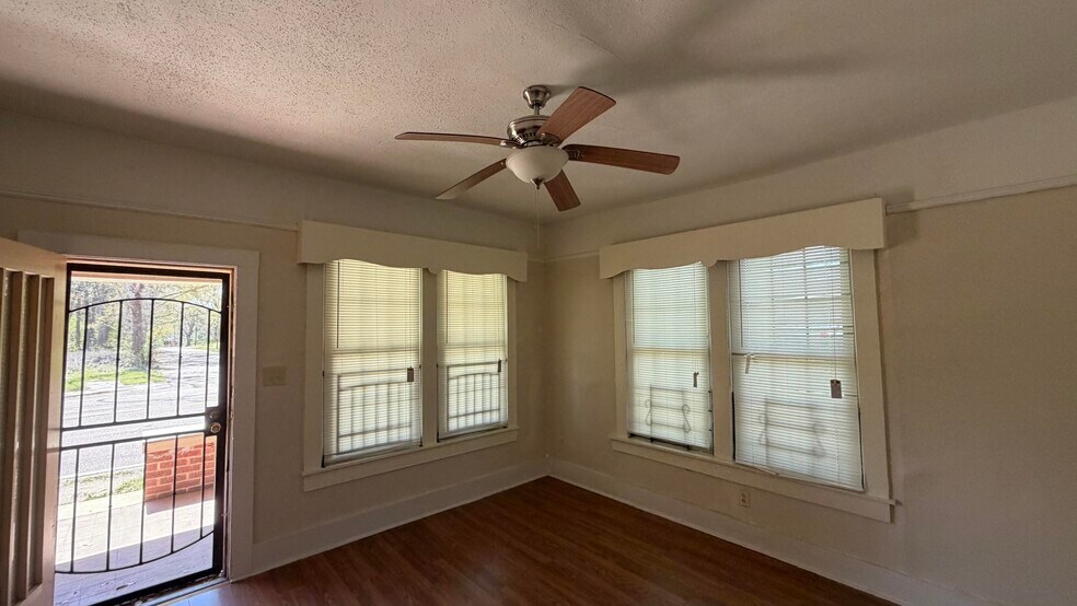 More Photos Of 128 Robinson Street, Jackson Apartments For Sale