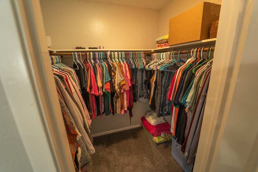 More Photos Of 2112-2114 E Airline Rd, Victoria Apartments For Sale