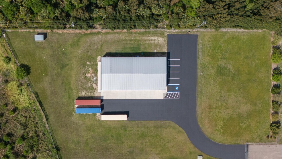 More Photos Of 395 E Lincoln Ave, LaBelle Warehouse For Sale