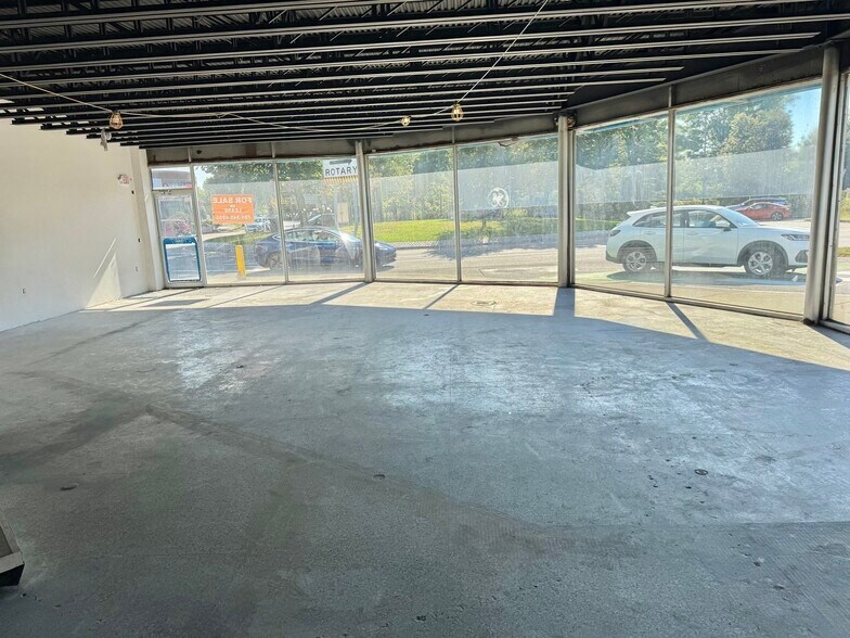 More Photos Of , Cambridge Unknown For Sale