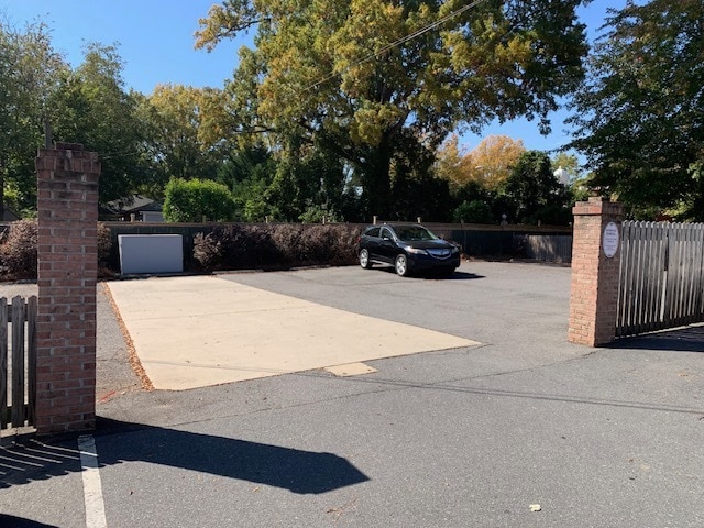 More Photos Of 1814 Euclid Ave, Charlotte Office For Lease