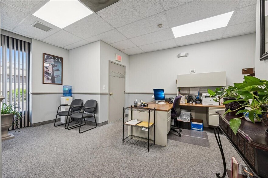 More Photos Of 314-316 Route 22 W, Green Brook Medical For Sale