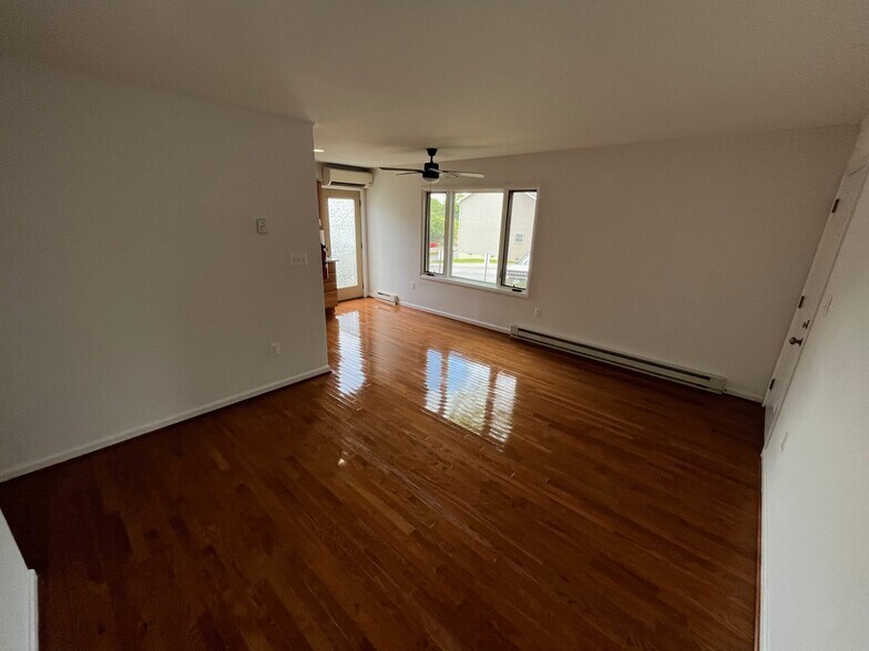 More Photos Of 8348 Martinsburg Pike, Shepherdstown Apartments For Sale