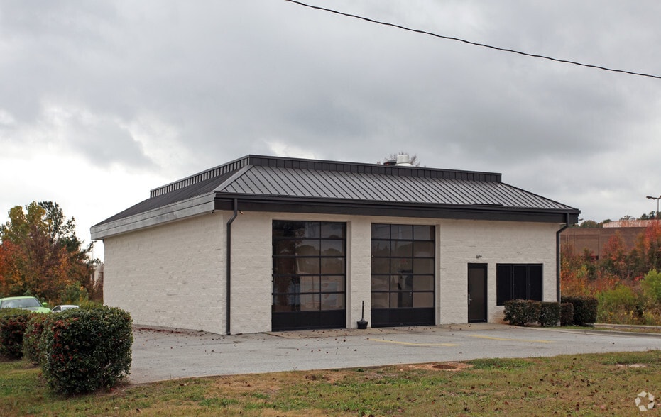 Primary Photo Of 2802 Regency Blvd, Augusta Auto Repair For Lease
