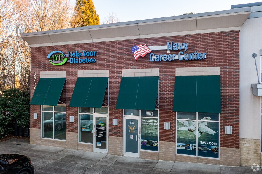 More Photos Of 2700 Cobb Pky, Smyrna Unknown For Lease