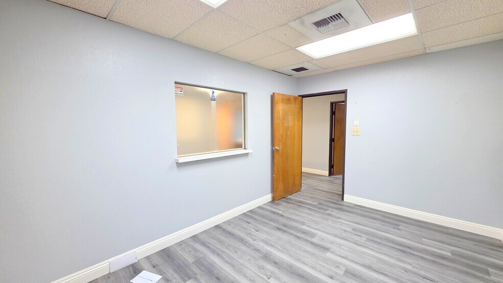 More Photos Of 647 E E St, Ontario Medical For Lease