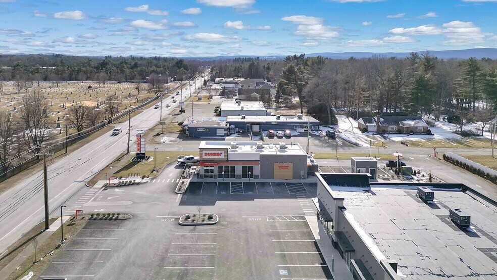 More Photos Of 212 Southampton Rd, Westfield Freestanding For Lease