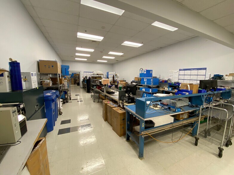 More Photos Of 800 Technology Center Dr, Stoughton Light Manufacturing For Lease