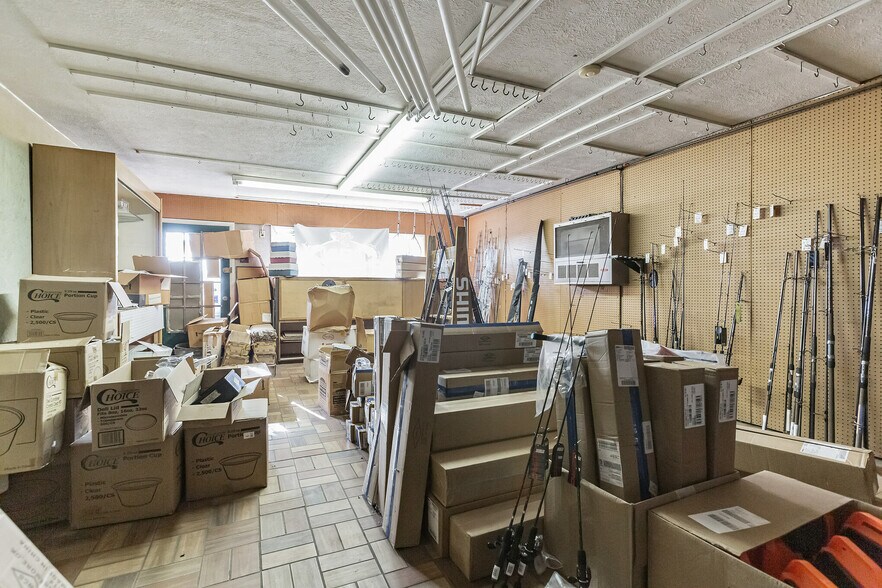 More Photos Of 4999 Linden Ave, Philadelphia General Retail For Sale