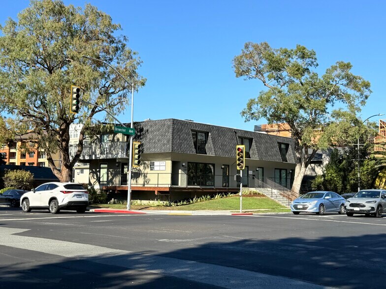 More Photos Of 558 Brewster Ave, Redwood City Loft Creative Space For Lease