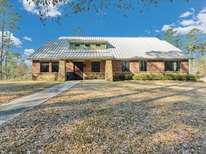 More Photos Of 7680 FM 2497, Lufkin Office For Sale